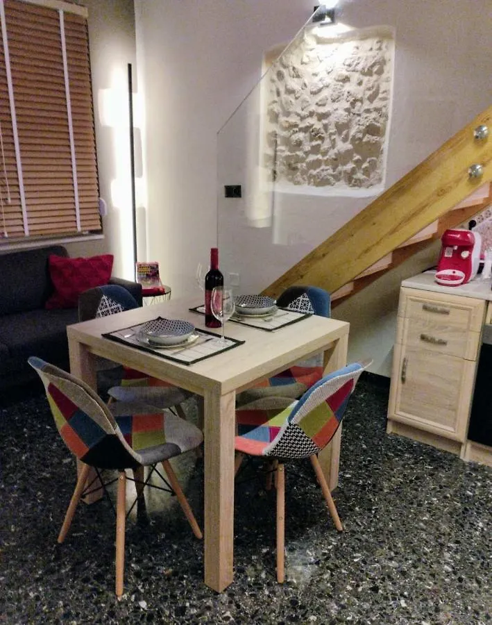 Arcade Central Retro Apartment Ρέθυμνο